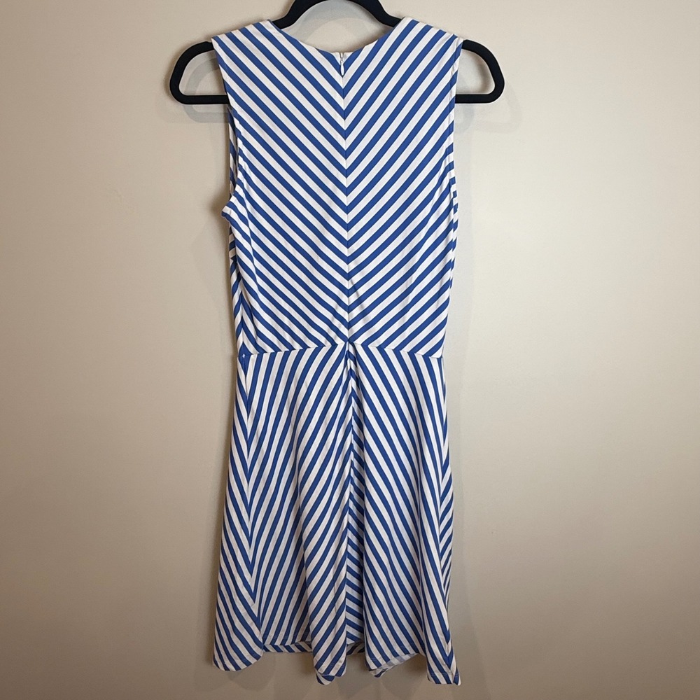 J. McLaughlin Blue White Striped Chevron‎ Sleeveless Fit & Flare Dress